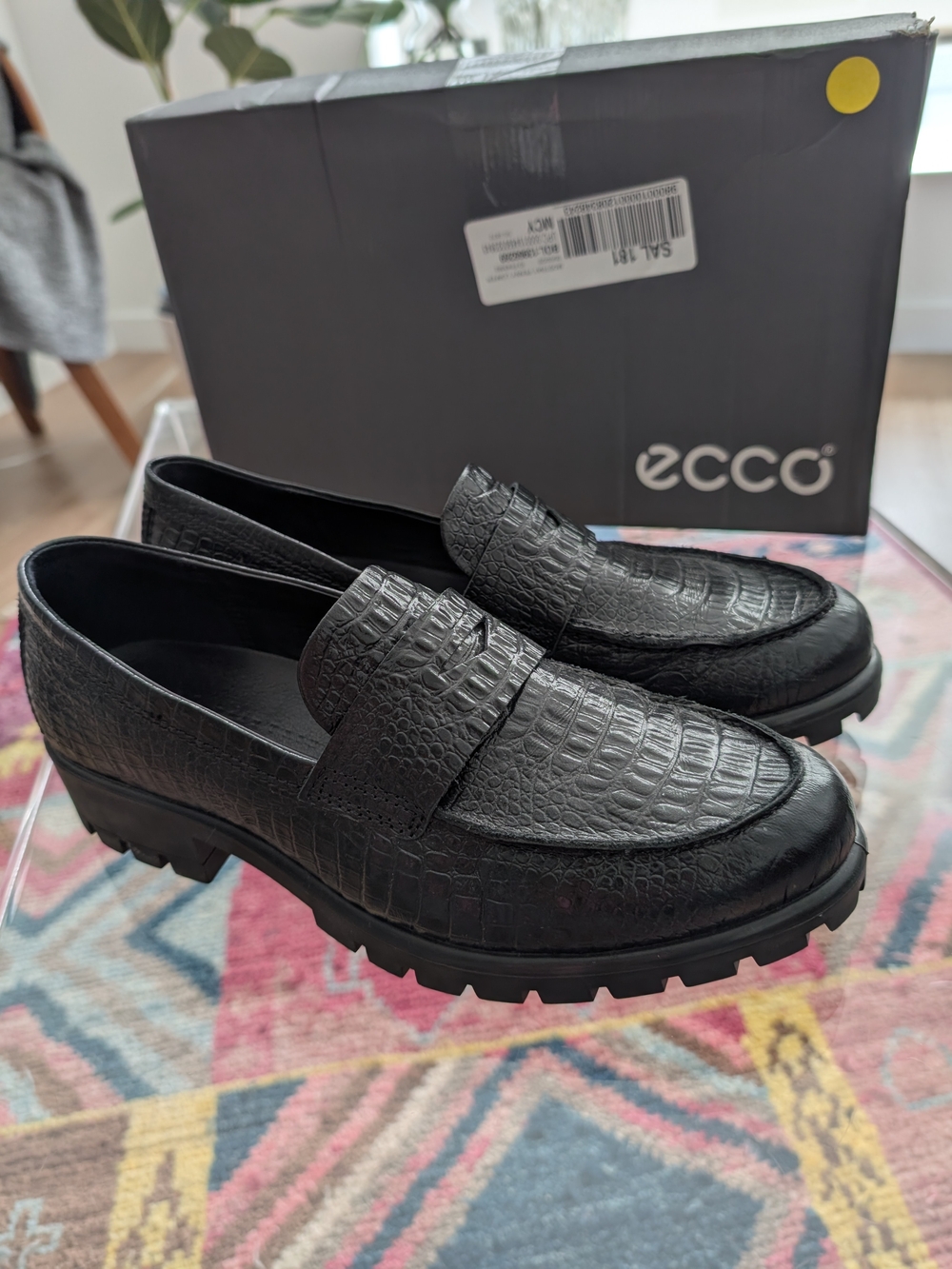 ECCO Modtray lug sole black croc-embossed Penny Loafers, Sz 40/9.5, like new